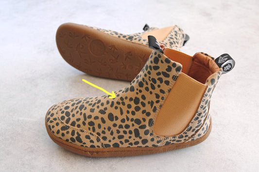 SECONDS & SAMPLES - CHEETAH CHELSEA BOOTS SIZE 33