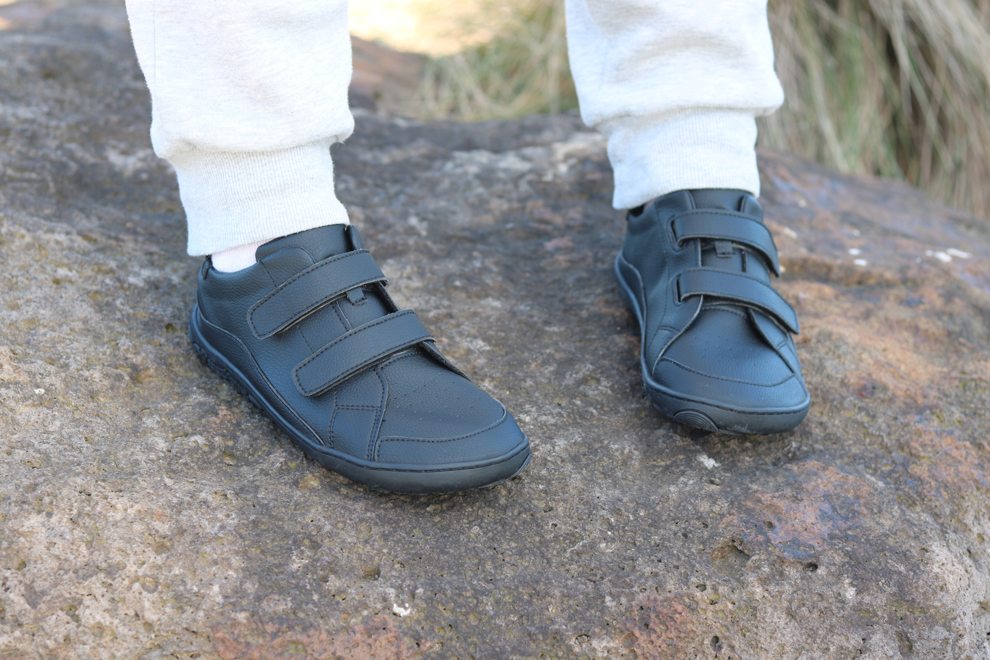 LIL RIPPA BLK | VELCRO SNEAKERS - ADULTS